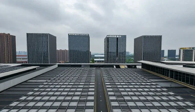 个性化网站定制:企业名录查询与行业资讯整合的创新路径